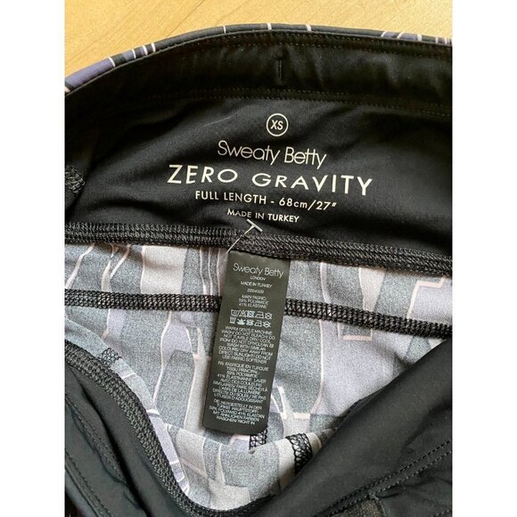 SWEATY Betty BNWOT "Zero Gravity" Tights Full Length New Pullon Black Abstract. - Picture 6 of 7